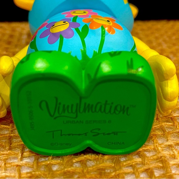 Disney Vinylmation collectible figurine, urban series 6, - Picture 3 of 3